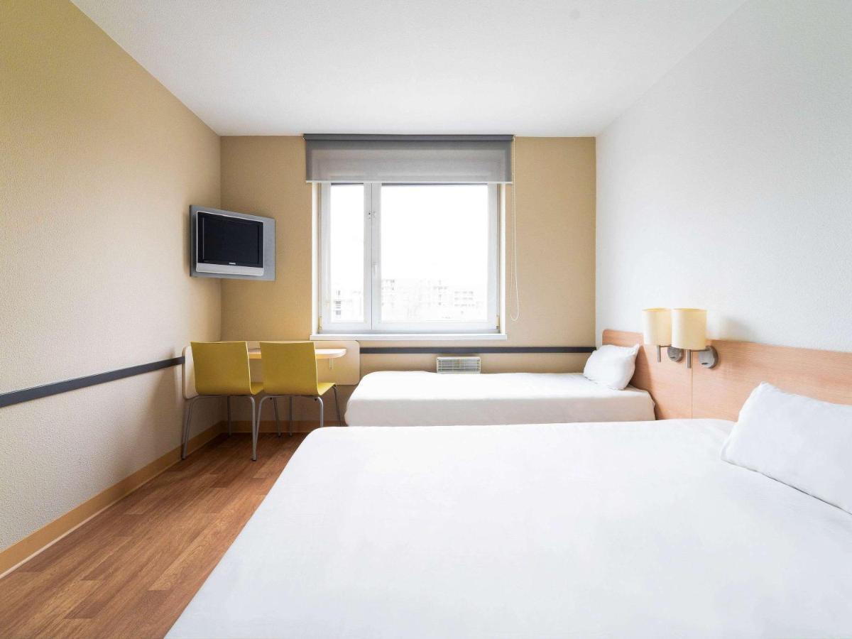 Ibis Budget Krakow Bronowice Exterior foto