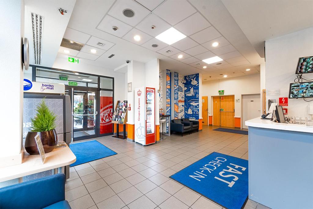 Ibis Budget Krakow Bronowice Exterior foto