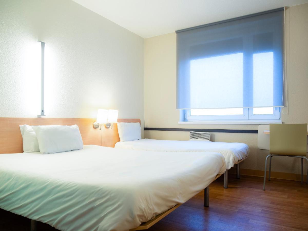 Ibis Budget Krakow Bronowice Exterior foto